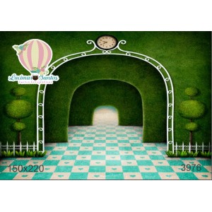  FUNDO FOTOGRÁFICO EM MALHA ALICE NO PAIS DAS MARAVILHAS REF.3976